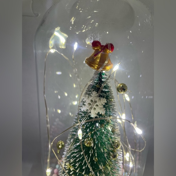 Christmas Tree Globe Lighted Battery Operated 8 Inch Holiday Santa Snowballs - Picture 8 of 17